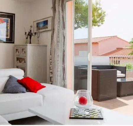 Maison Climatisee Vue Mer Piscine Privee Plage Holiday home Bandol
